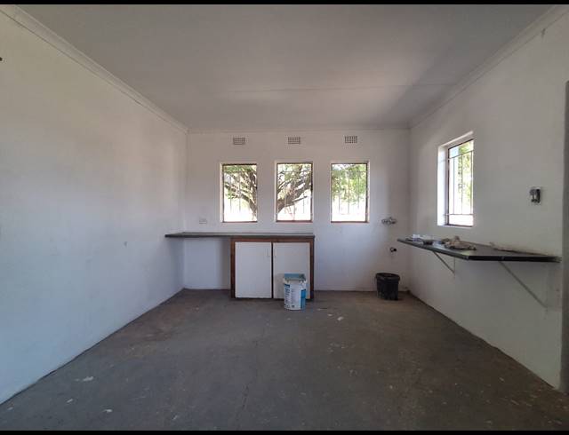 21,410M² FARM FOR SALE IN ROSASHOF